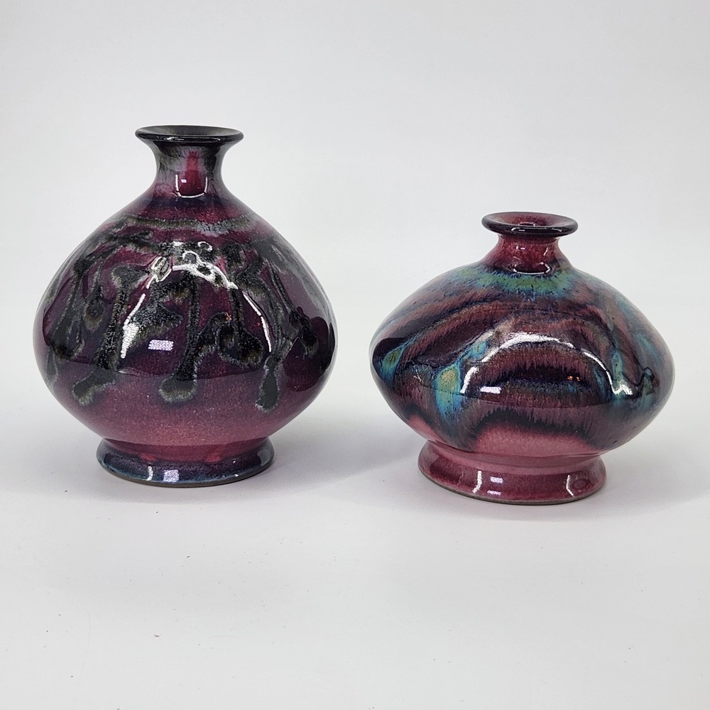 Ashburn‎ Pottery Canada Carole John Bandurchin Purple Glaze Bud Vase Set of 2